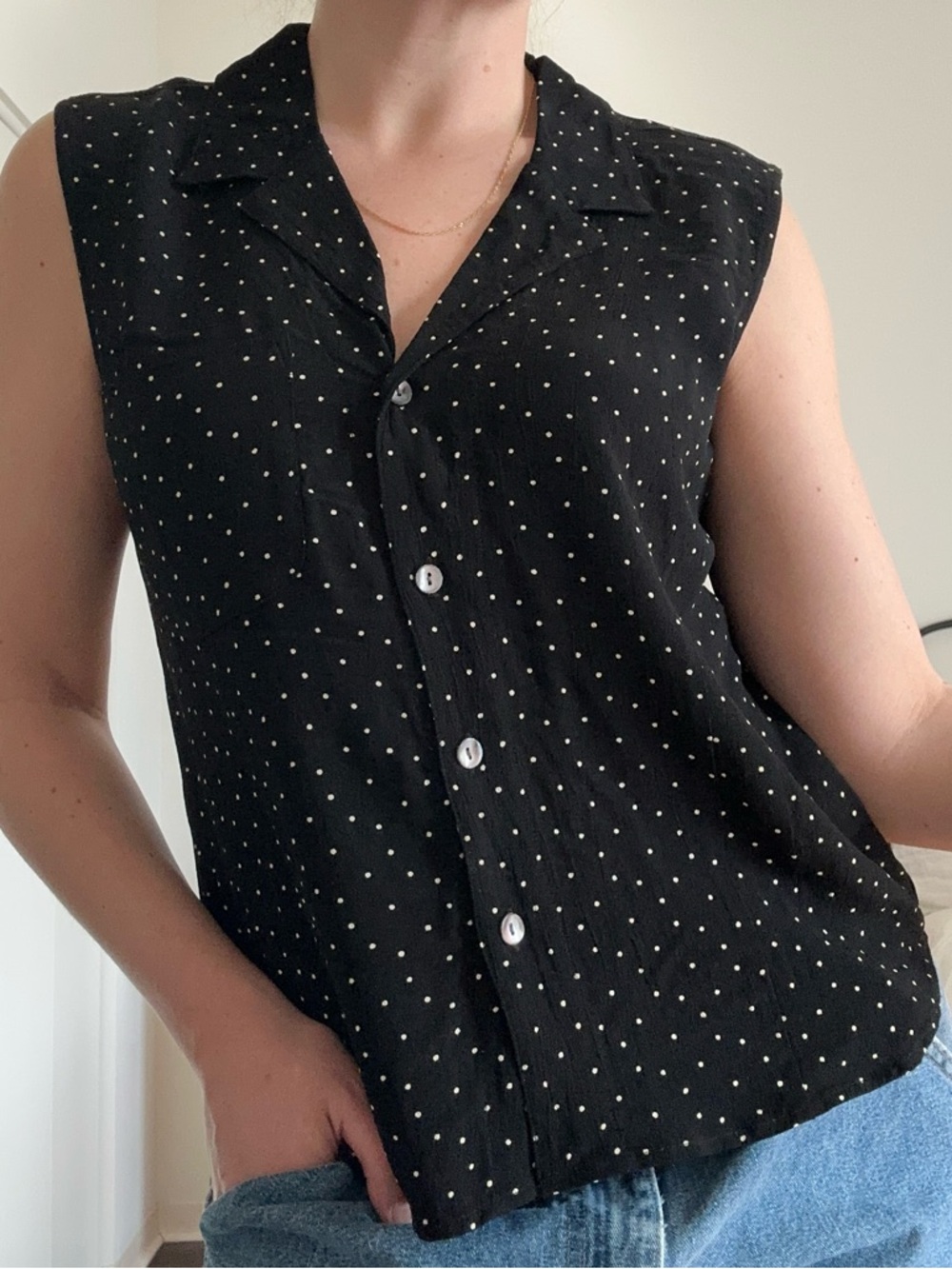 Vintage Chico's Black Sleeveless Button-Down Polka Dot Top